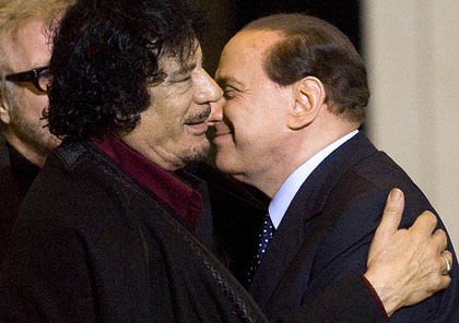 Description: Description: Description: Description: Description: Description: Description: Description: Description: G:\Photos\_Temp\Libya\Identities\_Unidentified\Italian\Khadafi-Silvio Berlusconi.jpg