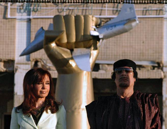 Description: Description: Description: Description: Description: Description: G:\Photos\_Temp\Libya\Khadafi with other famous\Khadafi-Argentine President Cristina Fernandez.jpg