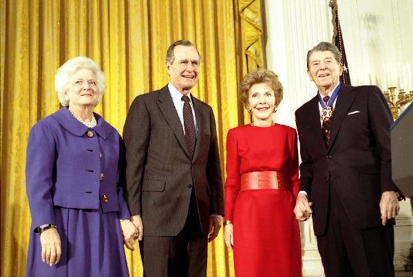 Description: Description: I:\_Backup\2011-07-11\Photos-Original-Before-Compression-DONT_DELETE\Bush\other related presidents and vice presidents\Reagan\George and Barbara Bush - Ronald and Nancy Reagan.jpg