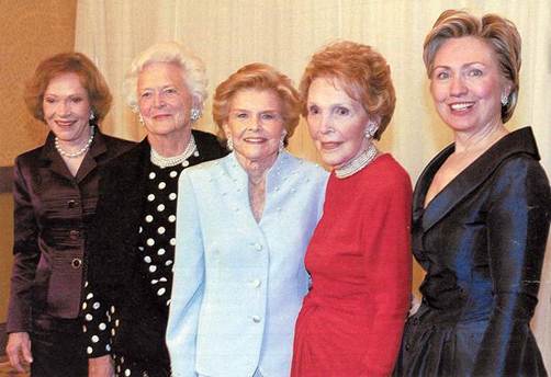 Description: Description: I:\_Backup\2011-07-11\Photos-Original-Before-Compression-DONT_DELETE\Bush\other related presidents and vice presidents\Group photos\5FirstLadies.jpg